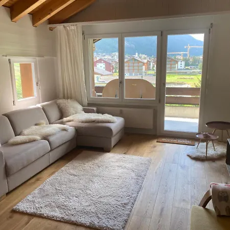 Moderne Dachwohnung Naehe Zermatt Mit Balkon Tasch Exterior photo