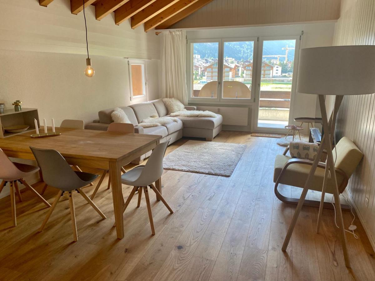 Apartment Moderne Dachwohnung Naehe Zermatt Mit Balkon *
